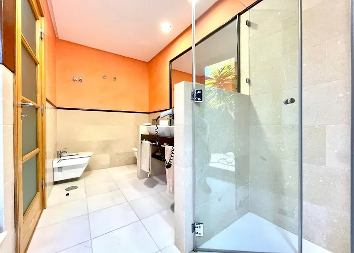 Villa Sleeps 6 With Pool Private & Sauna Villa *