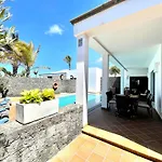 Sleeps 6 With Pool Private & Sauna 빌라