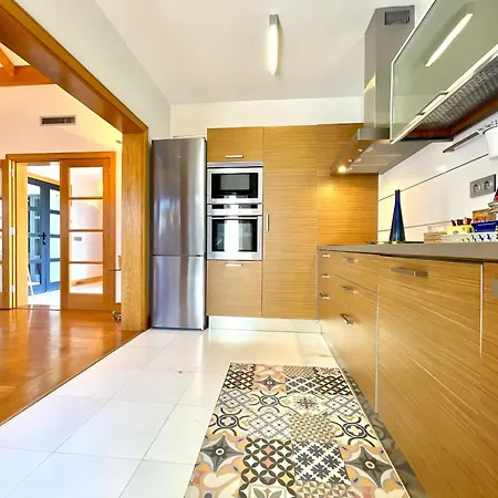 Вилла Sleeps 6 With Sauna Коста Бланка