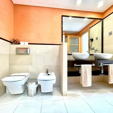 فيلة Sleeps 6 With Pool Private & Sauna بلايا بلانكا