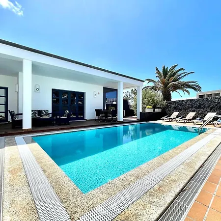 Beautiful 5-bed In