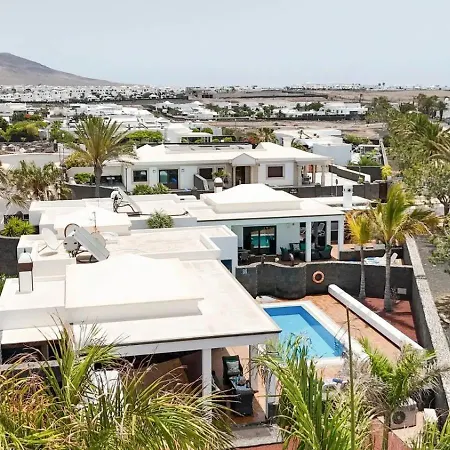 Sleeps 6 With Pool Private & Sauna * Playa Blanca (Lanzarote)